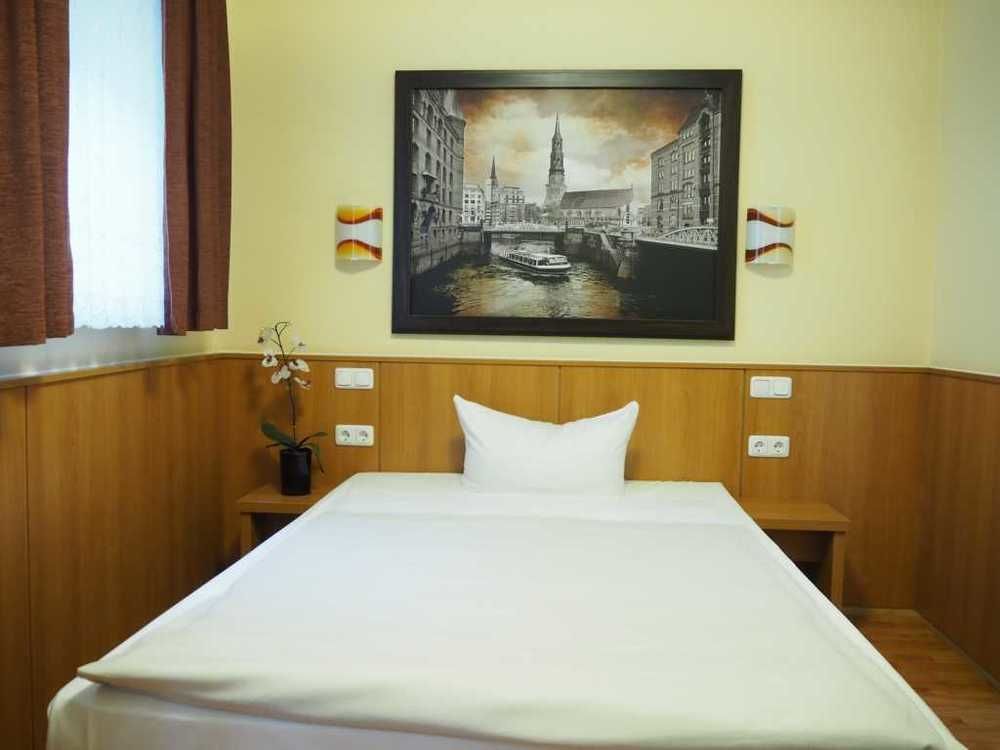 Altan Hotel Hamburg Exterior photo