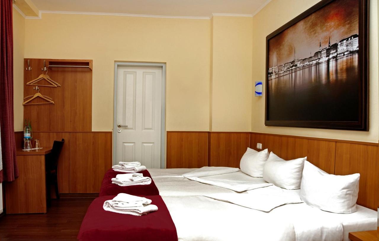Altan Hotel Hamburg Exterior photo
