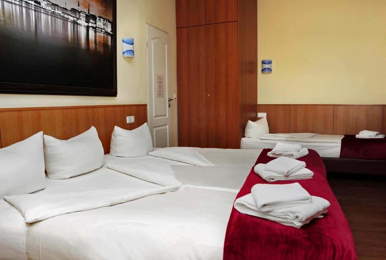Altan Hotel Hamburg Exterior photo